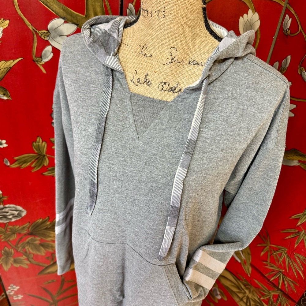 Women’s MAURICES Lightweight Hoodie | #W26